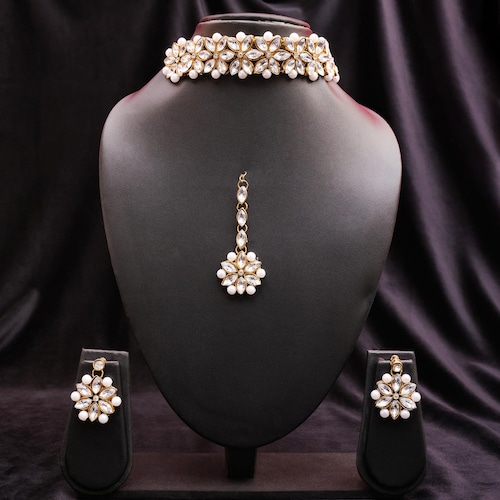 Buy White Stone Pretty Jewellery Set