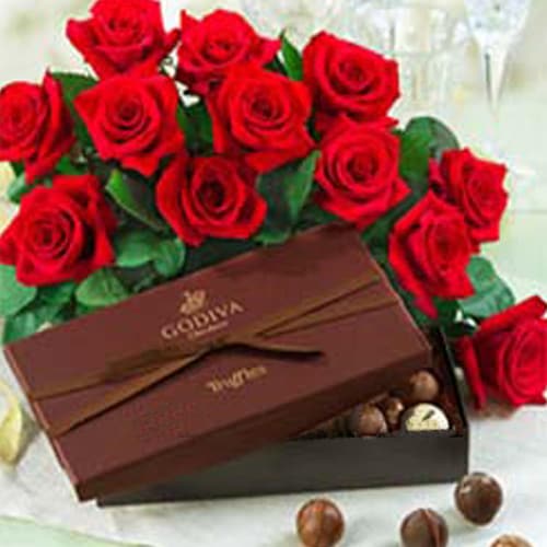 Buy Imported Chocolates With Red Roses