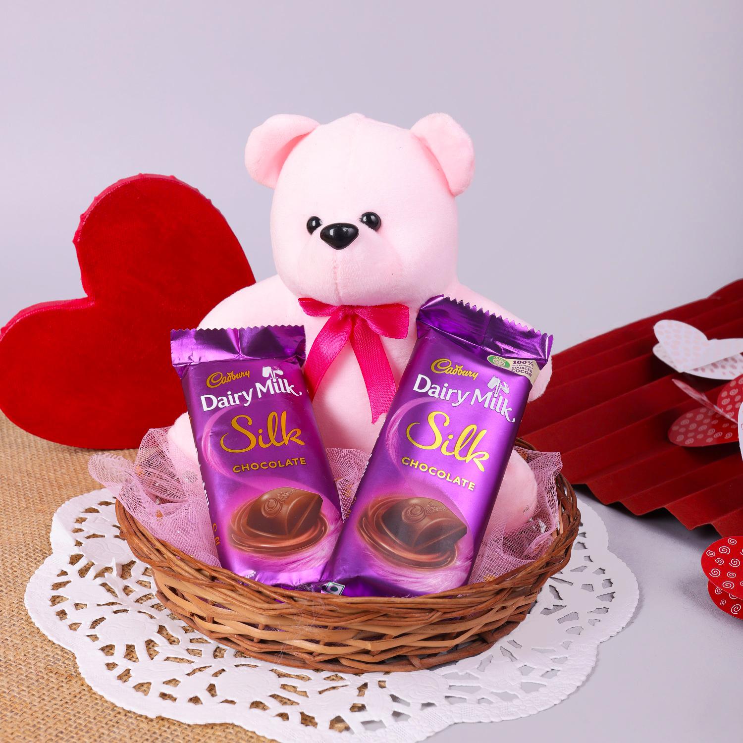 Cadbury Celebrations Rich Dry Fruit Chocolate Gift Box, 177 g & Cadbury  Dairy Milk Silk Valentines Heart Pop 150g- Pack of 3 : Amazon.in: Grocery &  Gourmet Foods