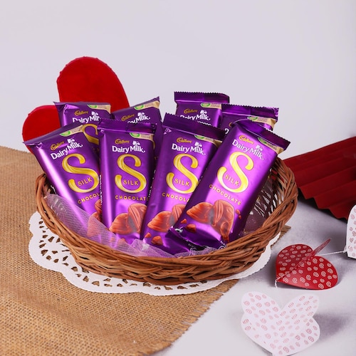 Buy 8 Chocolate For Love