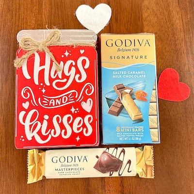 Hugs And Kisses Godiva