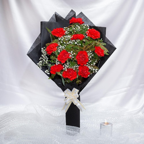 Buy Love Omen 11 Carnations Bouquet