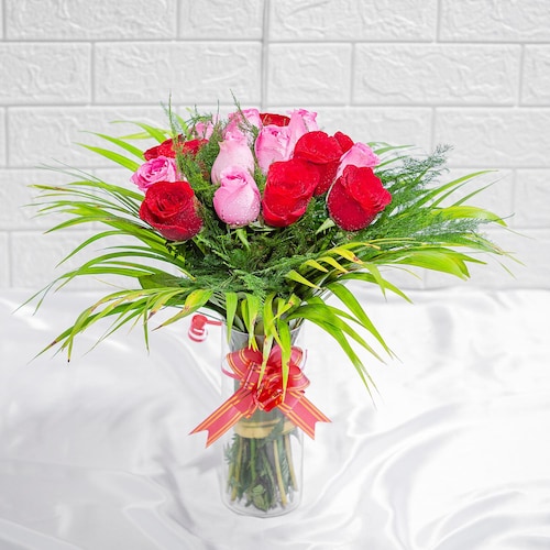 Buy Mix Infatuation Roses In Cylindrical Vase