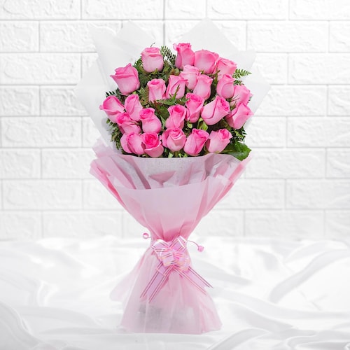 82060_Passionate Love Pink Roses Bouquet
