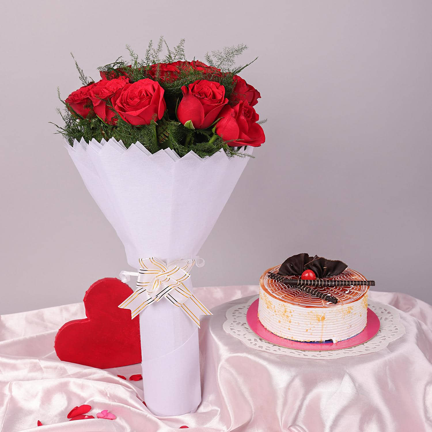Sunshine Roses Bouquet And Chocolate Cake Combo | Winni.in