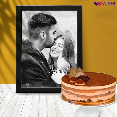 Amazing Valentines Day Cake And Frame