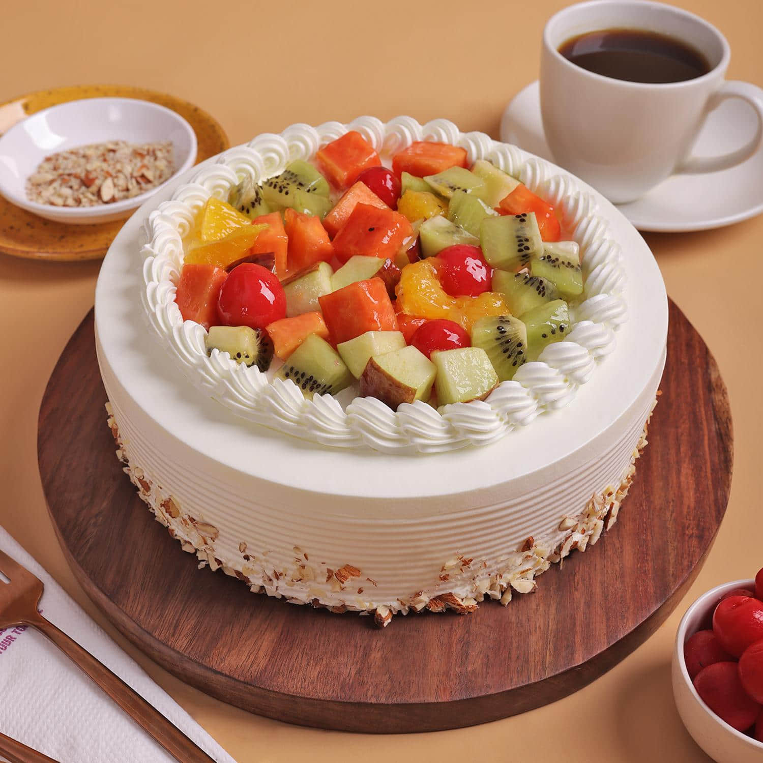 Winni – Cake & Flowers – Celebrate Relations!