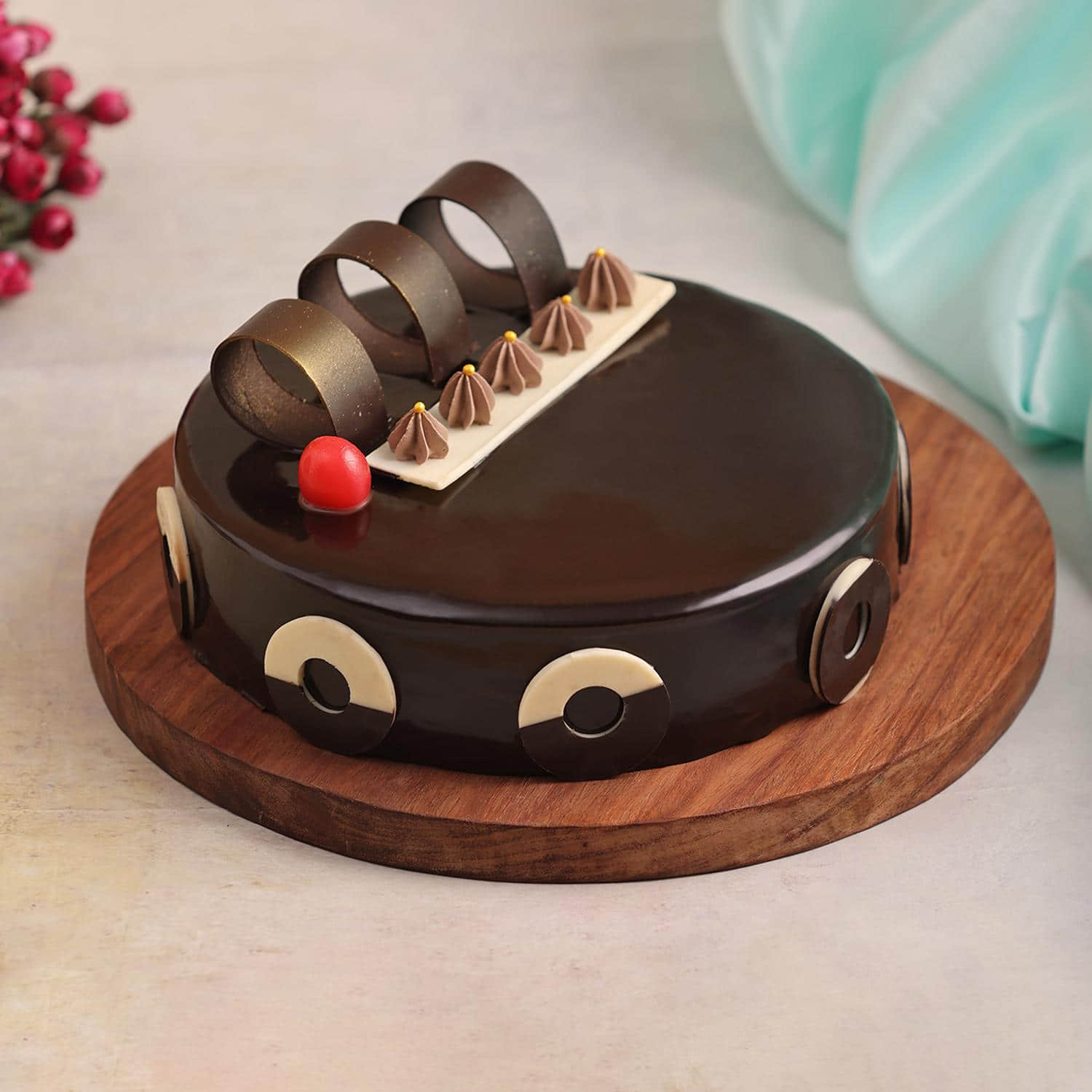 Buy / Send Black Forest Oreo Cake 1kg to Lucknow from Cakes and bakes