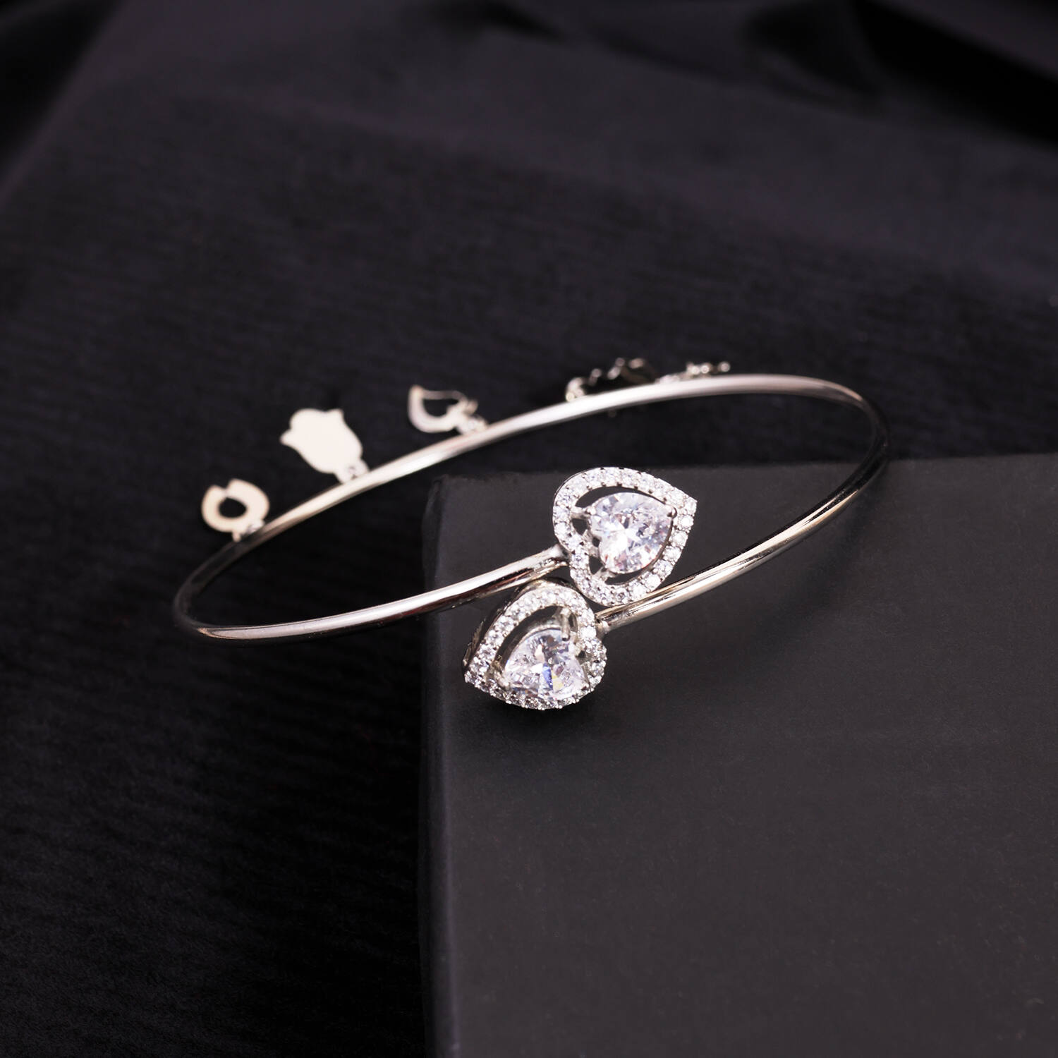 Buy Diamond Bracelet, Solitaire Diamond Bracelet, 14k 18k Solid Gold  Diamond Bracelet, Simple Anniversary Gift Bracelet, Gift for Her Online in  India - Etsy
