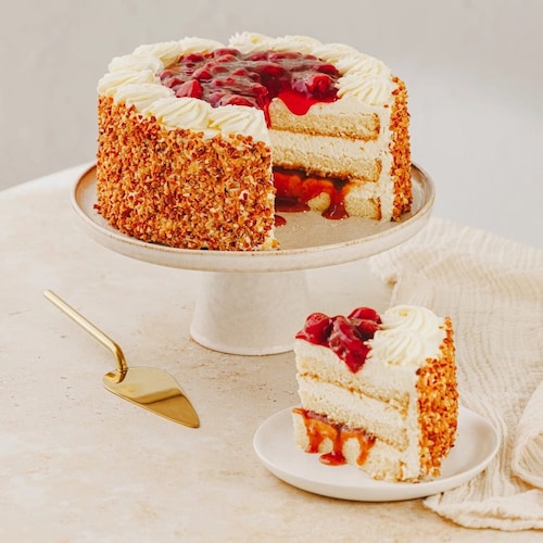 Buy Timeless Strawberry Cream Cake