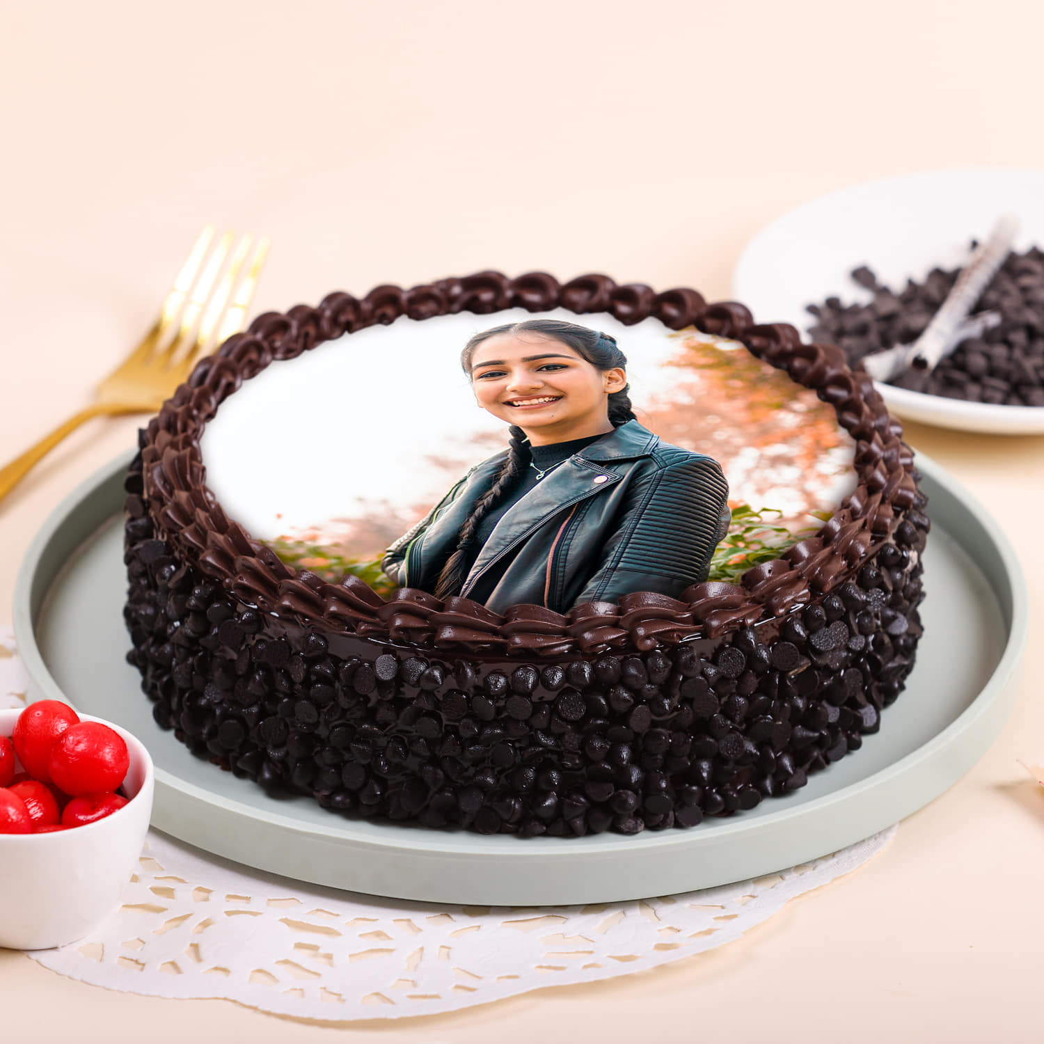 Online marvelous oreo cake to Mumbai, Express Delivery -  MumbaiOnlineFlorists