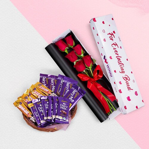 Buy Delicious Chocolates With Red Roses Box