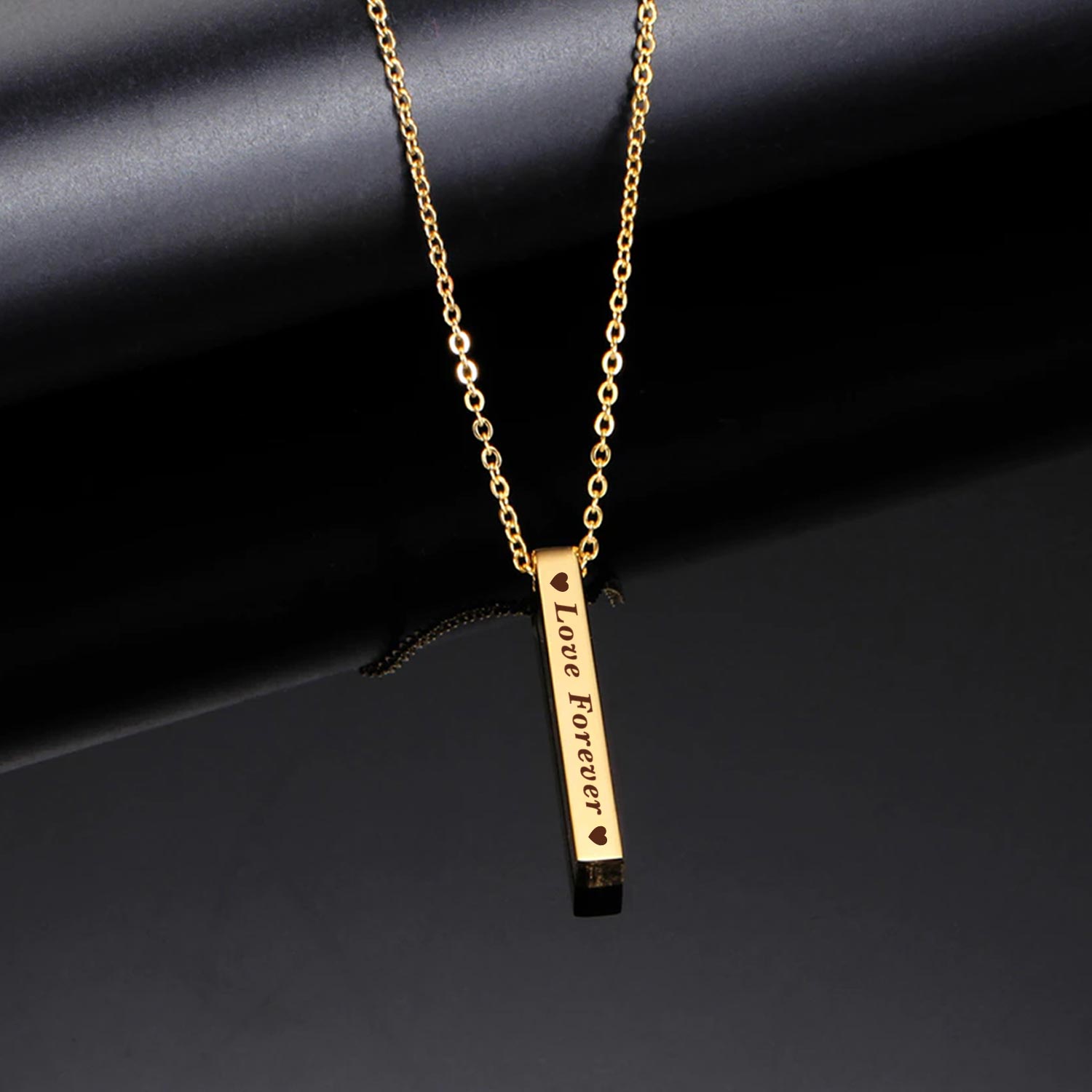 Buy Haidery Personalised Stylish Brass Gold plated Customised Beautiful  Name Pendant Locket Necklace for Men and Women for Birthday, Anniversary,  Valentine at Amazon.in