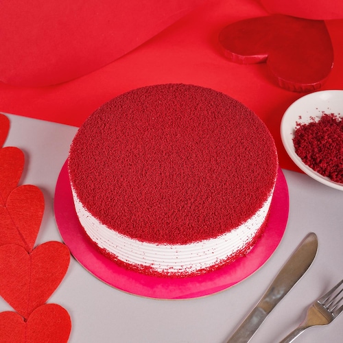 83842_Desirable Red Velvet cake 500 gm