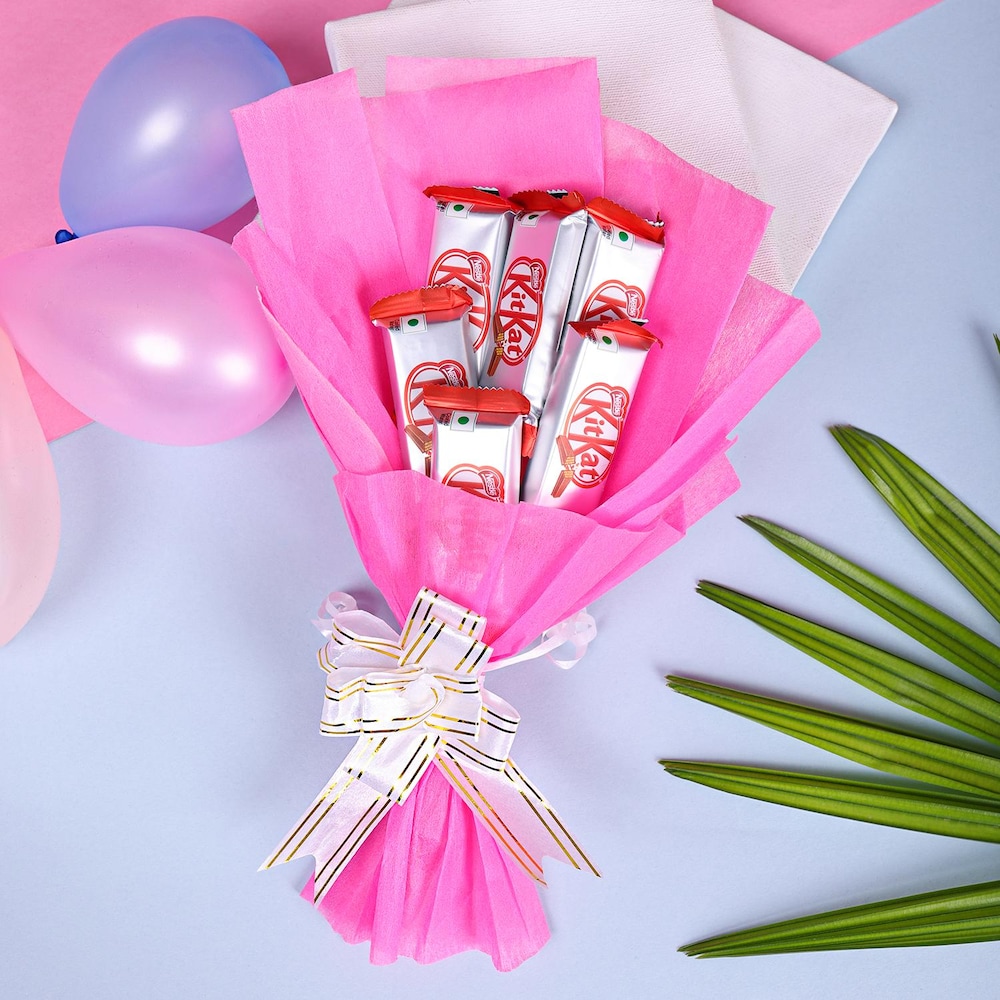 Sweet Love Kit Kat Chocolate Bouquet | Winni.in