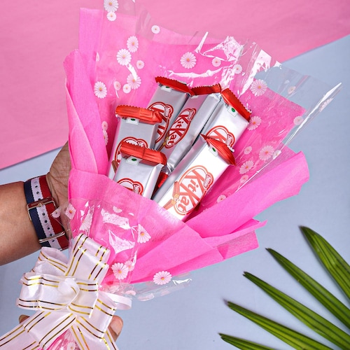 Sweet Love Kit Kat Chocolate Bouquet