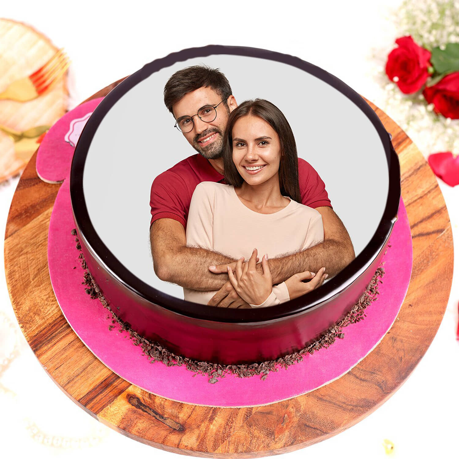 Cute Anniversary Cake with Fondant Couple | Anniversary cake, Anniversary  cake designs, Funny wedding cakes
