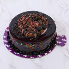Luscious Kit Kat Cake
