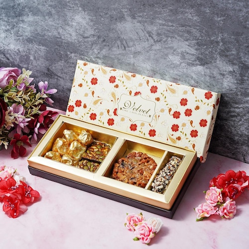 Buy Nutty Sweet Indulgence Delights Hamper