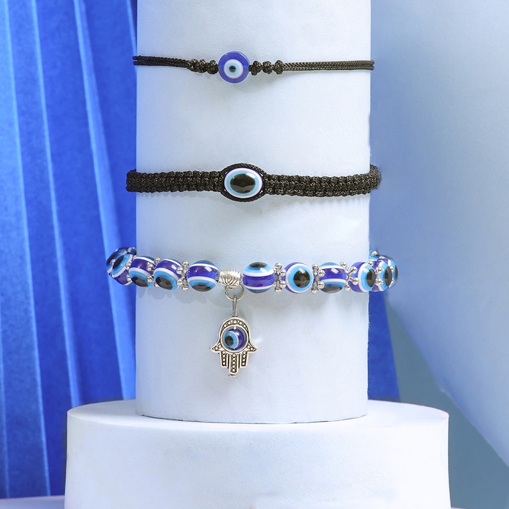 Bracelet against on sale evil eye