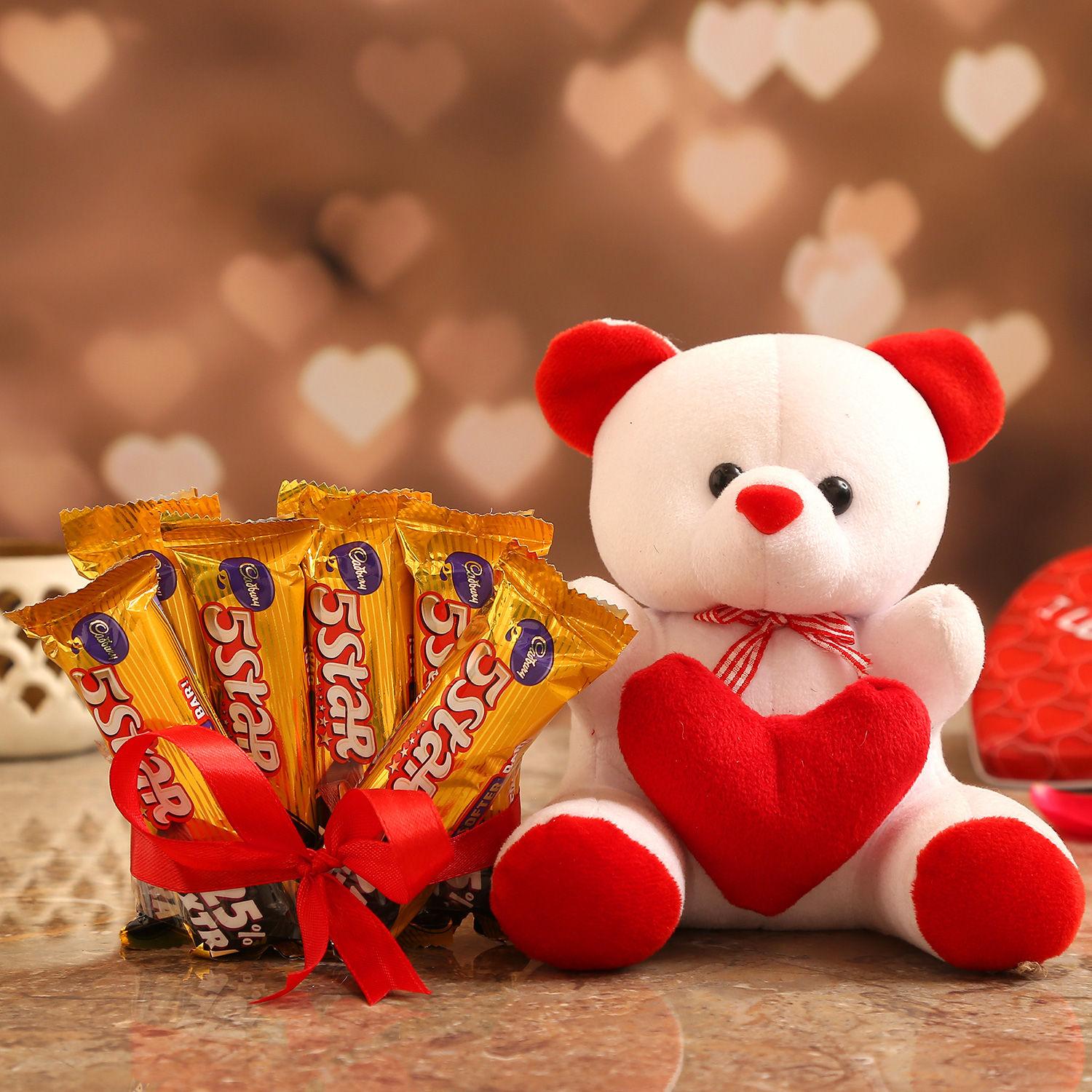 Best Valentine Gifts for Boyfriend Online India - OyeGifts