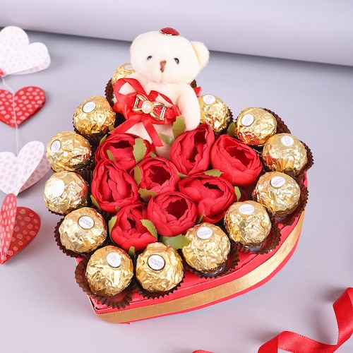Buy Chocolaty Teddy Heart of Roses