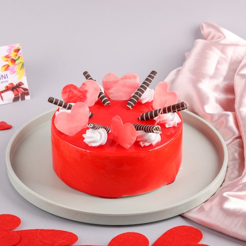 Buy Heartwarming Round Shape Strawberry Cake