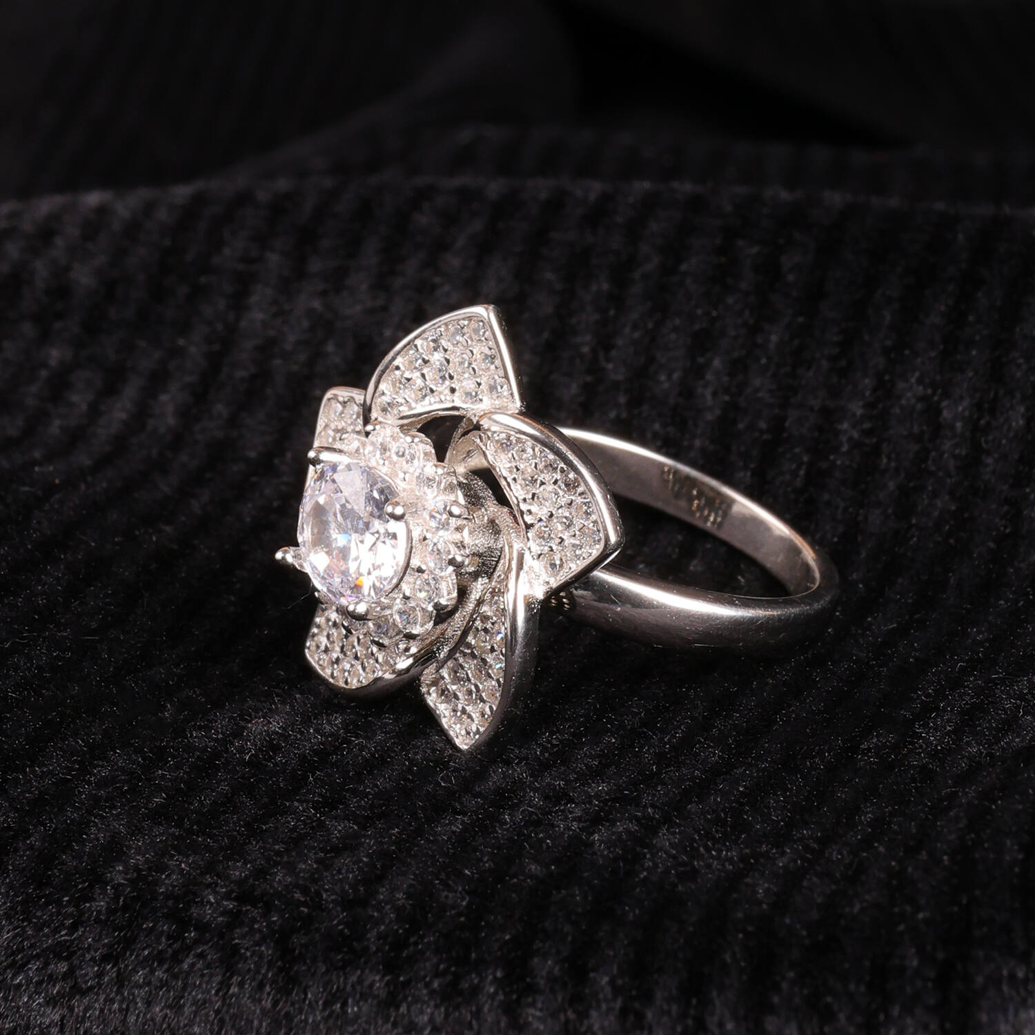 Vera Wang WISH 3-Stone Diamond Ring 1-3/4 ct tw 14K White Gold | Jared