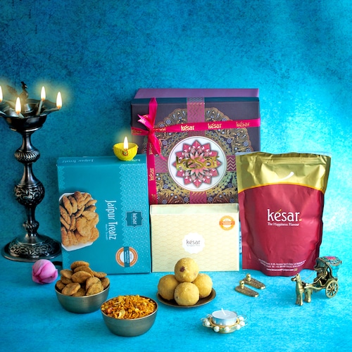 Buy Khatta Meetha Sangam Hamper Box