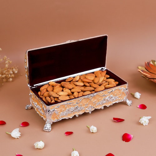 Buy Festive Almond Treat in Superior Box