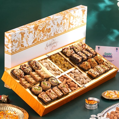 Dry Fruits Rich Baklava Hamper