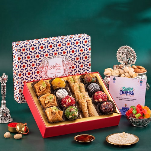 Buy Majestic Baklava Sweets Box