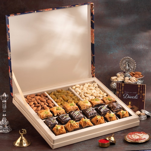 Buy Baklava Dryfruit Blissful Hamper