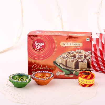 Set of 2 Diyas with Soan Papdi and Mauli