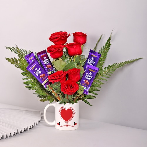 Buy Delicious Love Roses and Chocolatey Bouquet