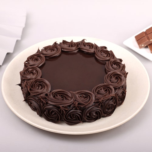 Buy Floral Elegance Chocolate Cake