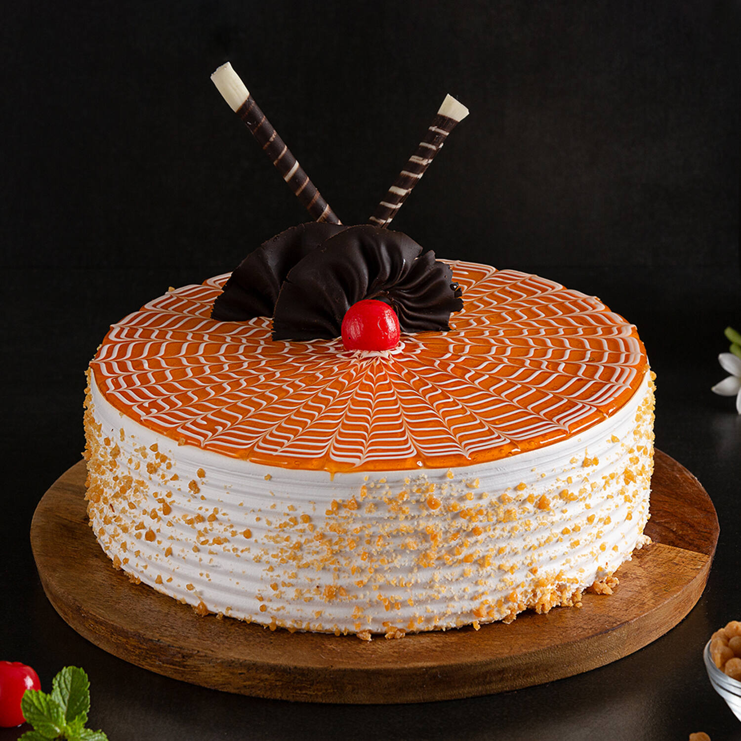 Shop for Fresh 1 Shape Birthday Cake online - Bhopal