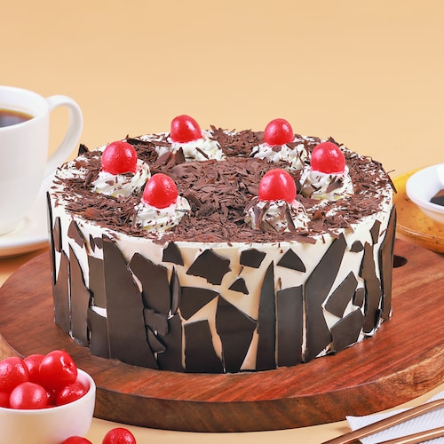 Buy Amazing Black Forest Cake