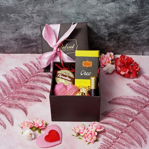 Buy Heartfelt Chocolate Surprise Box