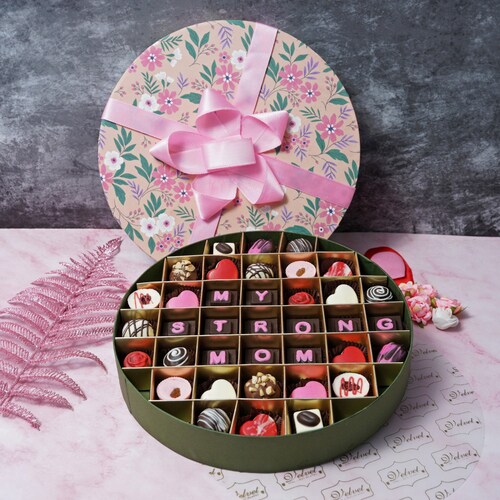 Buy Strong Mom Assorted Chocolates Box
