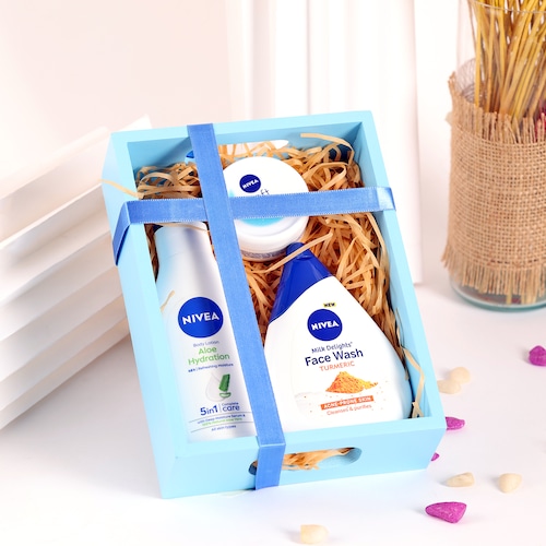 Buy Nivea Gift Set For Women