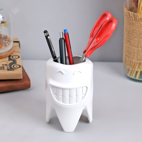 Buy Personalized Dental Pen Stand