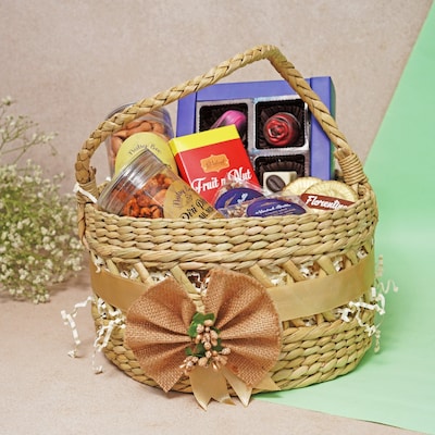 Perfect Rakhi Treasures Basket