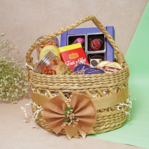 Buy Perfect Rakhi Treasures Basket