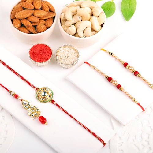 Buy Set 4 Rakhi Set Dryfruits Hamper