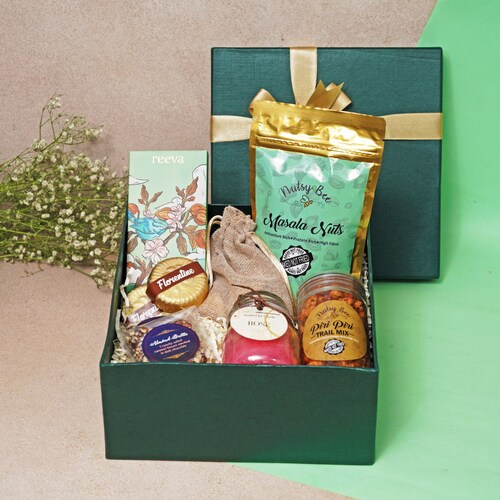 Buy Masala Crunch and Floral Delight Gift Set