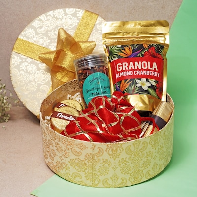 Granola with Sweet Treats Festive Box