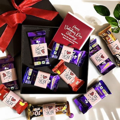 Valentine Special Chocolate Hamper with Card