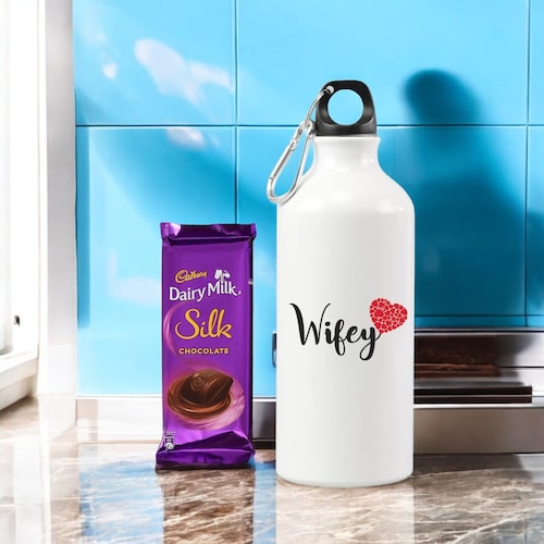 Buy Personalised Valentines Wifey Bottle Gift Set