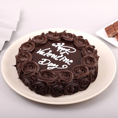 Buy Valentine Chocolate Rose Cake